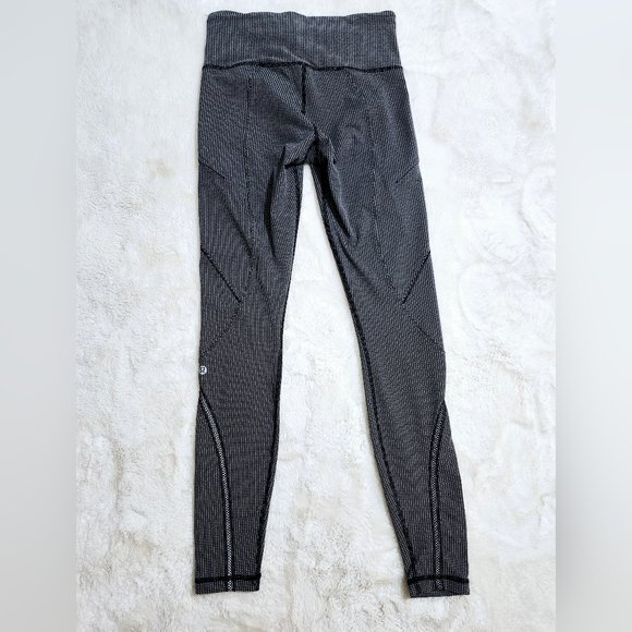 Lululemon Cadence Crusher Tight Wome size 6 Reflective Running Zip Pockets - Picture 10 of 14
